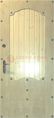 Белая железная дверь с евровагонкой ДЕ-9 в Гатчине