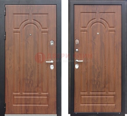 Коричневая железная дверь с МДФ ДМ-137 в Гатчине