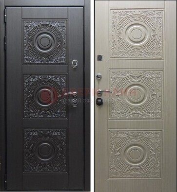 Темная стальная дверь с МДФ ДМ-161 для коттеджа в Великом Новгороде