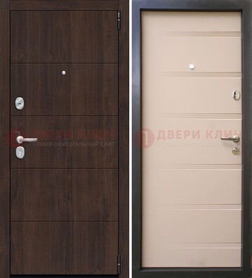 Темная стальная дверь c филенчататыми МДФ ДМ-234 в Великом Новгороде