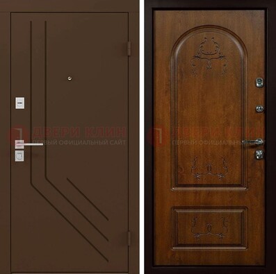Коричневая стальная дверь с фрезерованной МДФ с узором ДМ-294 в Гатчине