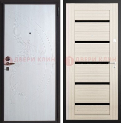 Белая стальная дверь с МДФ и стеклом ДМ-346 в Гатчине
