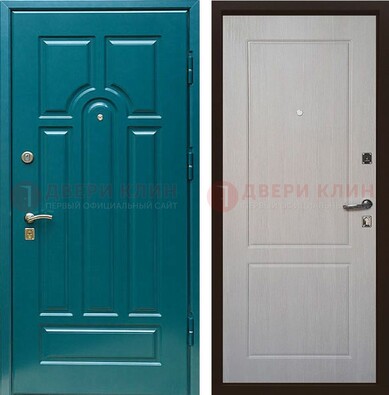 Синяя железная дверь с МДФ в квартиру ДМ-396 в Гатчине