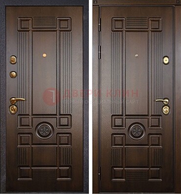 Квартирная коричневая железная дверь с МДФ ДМ-45 в Великом Новгороде