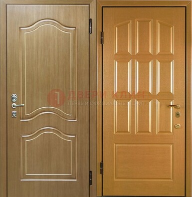 Светлая железная дверь с МДФ ДМ-8 в Гатчине