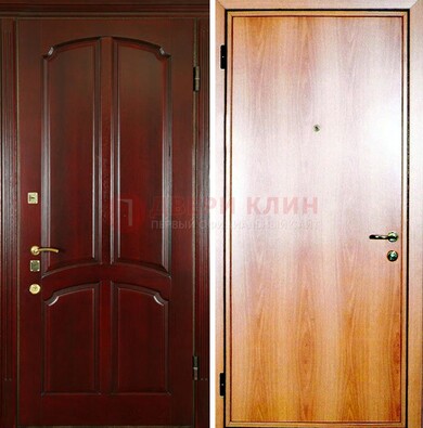 Темная железная дверь с массивом дуба ДМД-13 в Гатчине
