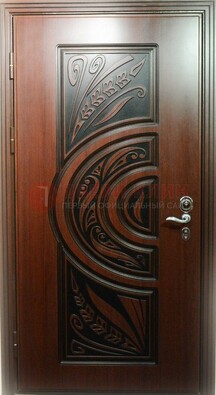 Коричневая стальная дверь с массивом дуба с рисунком ДМД-16 в Гатчине