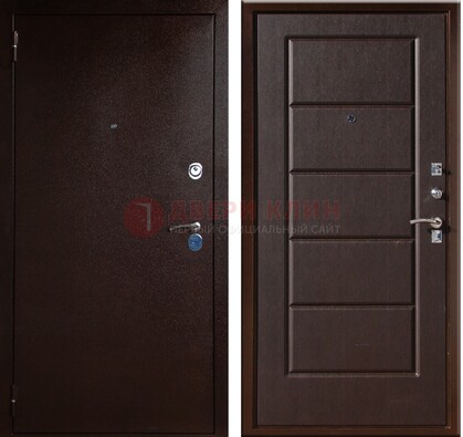 Темная входная дверь с порошковым окрасом ДП-113 в Гатчине