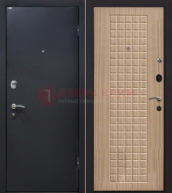 Черная металлическая дверь с порошковым покрытием ДП-157 в Гатчине