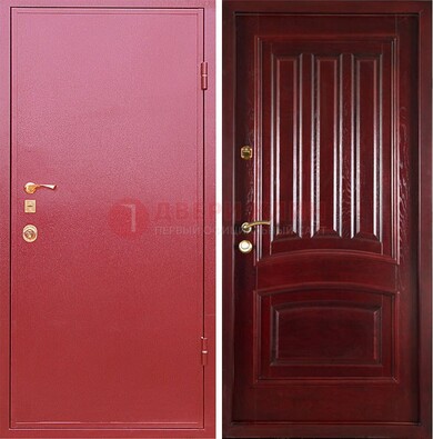 Красная металлическая дверь с порошковым напылением ДП-165 в Гатчине