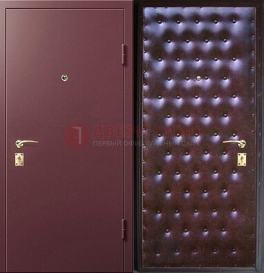 Бордовая железная дверь с порошковым напылением ДП-177 в Гатчине