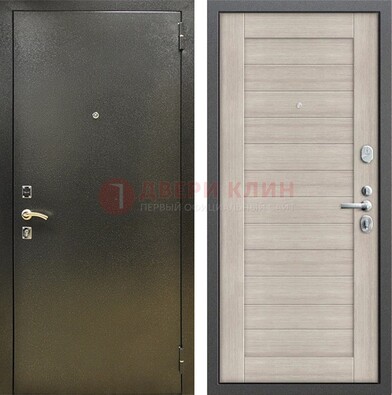 Стальная темно-серая дверь с порошковой отделкой и МДФ панелью ДП-278 в Гатчине