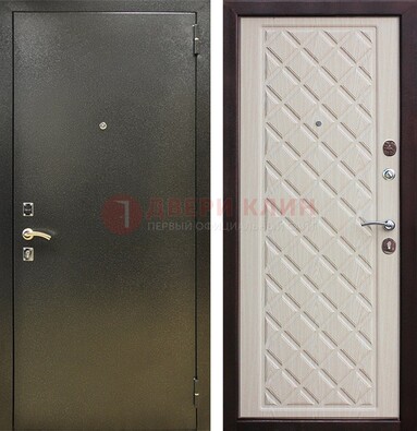 Темно-серая железная дверь с порошковым покрытием и филенчатой МДФ ДП-289 в Великом Новгороде