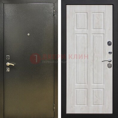 Входная темно-серая дверь с порошковым напылением и МДФ с филенкой ДП-302 в Гатчине