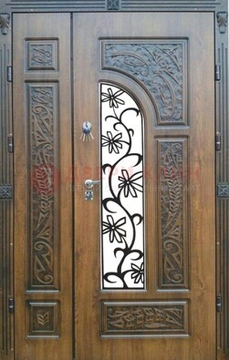 Морозостойкая металлическая парадная дверь ДПР-12 в Гатчине