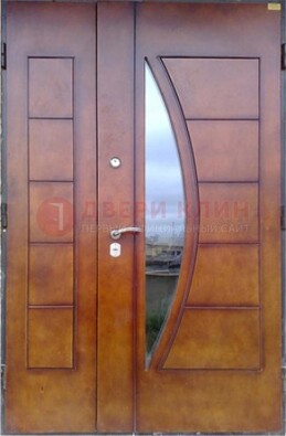 Офисная стальная парадная дверь со вставками из стекла ДПР-13 в Гатчине