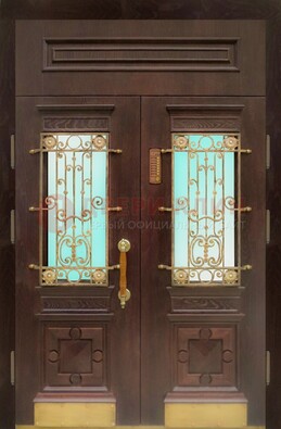 Парадная дверь со вставками из стекла и ковки ДПР-43 для каркасного дома в Гатчине