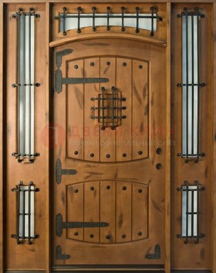 Железная парадная дверь с металлическими вставками ДПР-68 в коттедж в Гатчине