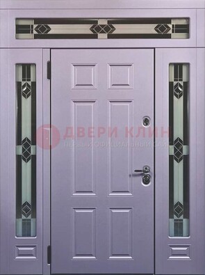 Филенчатая железная парадная дверь с фрамугами ДПР-82 в Гатчине