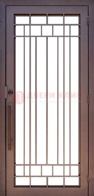 Стальная решетчатая дверь в коричневом цвете ДР-12 в Гатчине