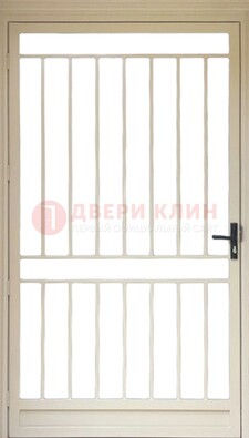 Широкая металлическая решетчатая дверь ДР-29 в Гатчине