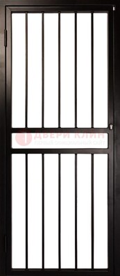 Темная стальная решетчатая дверь для дома ДР-45 в Гатчине