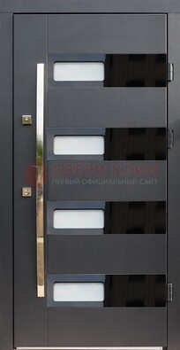 Черная стальная дверь МДФ хайтек со стеклом ДС-16 в Гатчине