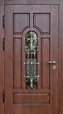 Cтальная дверь со стеклом и ковкой в коричневом цвете ДСК-119 в Гатчине