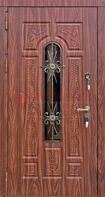 Одностворчатая железная дверь со стеклом и ковкой ДСК-126 в Кашире