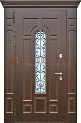 Коричневая железная дверь со стеклом ковкой для частного дома ДСК-133 в Гатчине