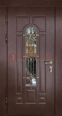 Темная железная дверь со стеклом и ковкой для частного дома ДСК-156 в Курске