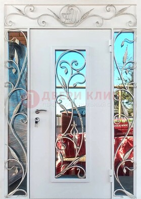 Белая входная дверь порошок со стеклом и ковкой ДСК-165 в Балашихе