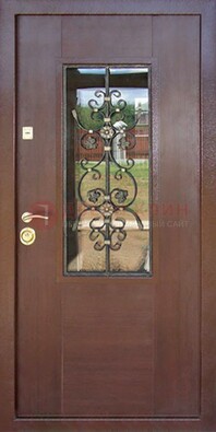 Входная дверь Винорит со стеклом и ковкой в коричневом цвете ДСК-212 в Гатчине