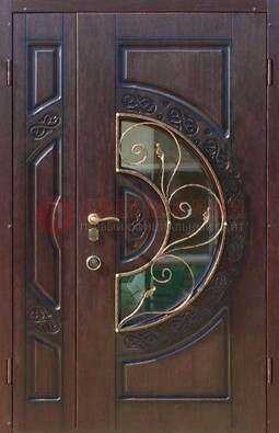Полуторная железная дверь Винорит в классическом стиле ДСК-272 в Гатчине