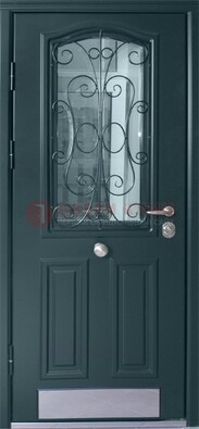 Прочная дверь со стеклом и ковкой с декоративным элементом ДСК-27 в Гатчине