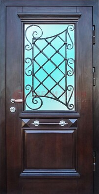 Коттеджная металлическая дверь со стеклом и ковкой ДСК-57 в Дмитрове
