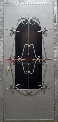 Железная дверь со стеклом и ковкой ДСК-74 для каркасного дома в Гатчине