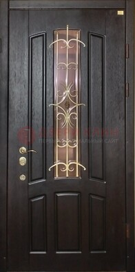 Металлическая дверь со стеклом и ковкой ДСК-79 для загородного дома в Дмитрове