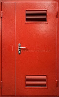 Красная железная техническая дверь с вентиляционными решетками ДТ-4 в Саранске