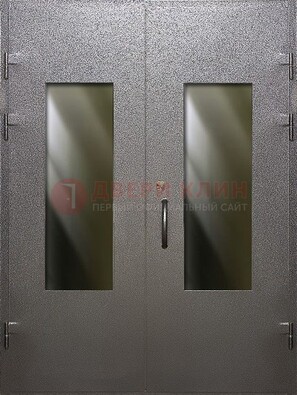 Серая тамбурная дверь со стеклянными вставками ДТМ-8 в Гатчине