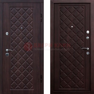 Коричневая металлическая дверь с МДФ с двух сторон ДМ-1555 в Гатчине