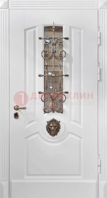 Белая металлическая дверь с виноритом и стеклом с ковкой ДВТ-165 в Гатчине