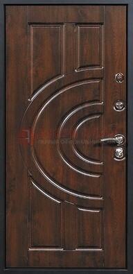 Коричневая железная дверь с виноритом ДВТ-18 в Гатчине