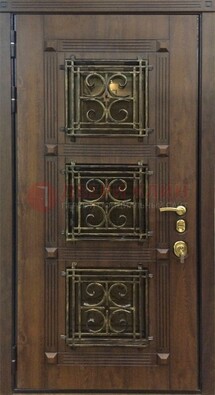 Коричневая металлическая дверь с виноритом и ковкой ДВТ-199 в Гатчине