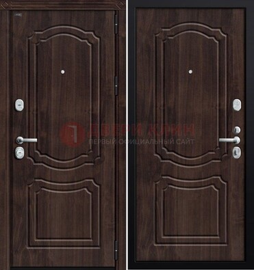 Темная входная дверь с МДФ ДМ-2222 в Гатчине