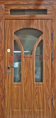 Коричневая классическая входная дверь с виноритом ДВТ-66 в Гатчине