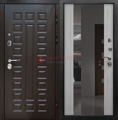 Коричневая металлическая дверь с зеркалом ДЗ-22 в Гатчине