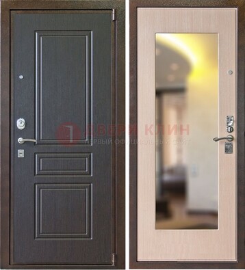 Коричневая стальная дверь с зеркалом МДФ внутри ДЗ-27 в Великом Новгороде