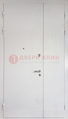 Современная полуторная стальная дверь с МДФ панелью ПЛ-25 в Гатчине